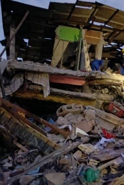 A two-storey building collapsed on Cole Street, Oyingbo, Lagos, trapping several occupants as rescue teams raced against time to save lives.