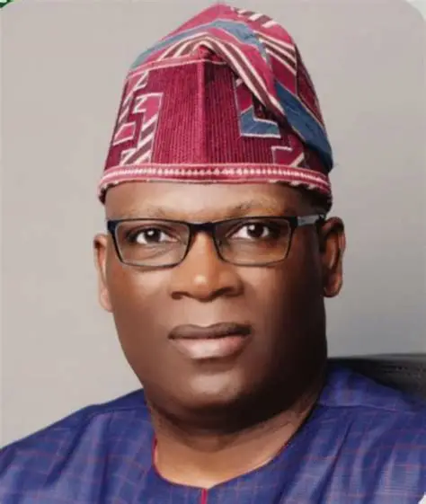 🗳️ Tinubu’s Pardon U-Turn: Lagos APC Hits Back at Atiku’s Camp — “Stop Weaponizing Ignorance”